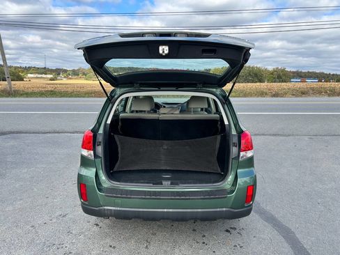 Used 2012 Subaru Outback 2.5i image 11