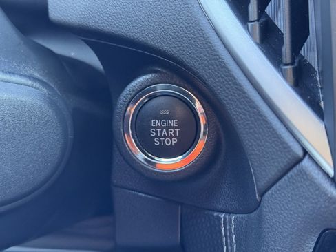 Used 2022 Subaru Forester Limited image 30