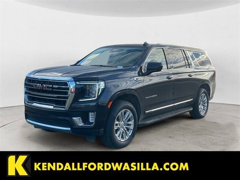 Used 2024 GMC Yukon XL SLT image 1