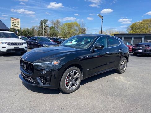 Used 2021 Maserati Levante GranSport image 5
