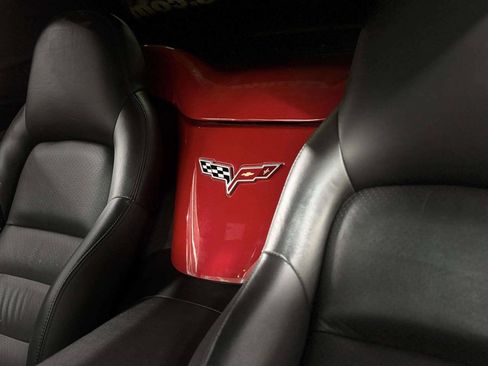 Used 2007 Chevrolet Corvette Convertible w/ Preferred Equipment Group image 19