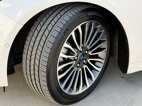 Used 2018 Ford Fusion Energi Platinum image 16