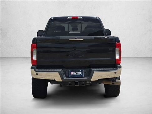 Used 2019 Ford F250 Lariat w/ Lariat Ultimate Package AWD/4WD image 6