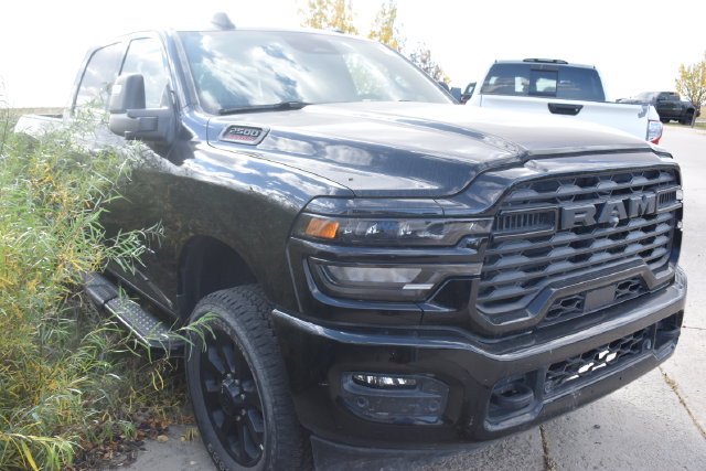 Used 2026 RAM 2500 Big Horn AWD/4WD image 3