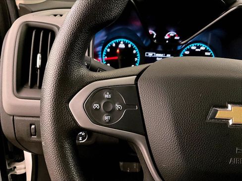 Used 2019 Chevrolet Colorado W/T w/ WT Convenience Package AWD/4WD image 17