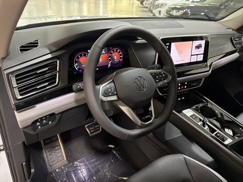 New 2026 Volkswagen Atlas Peak Edition AWD/4WD image 15