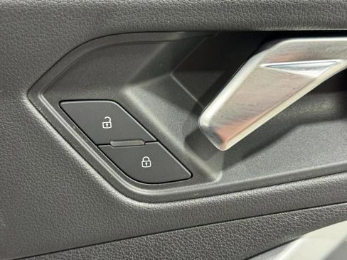 Certified 2022 Audi Q3 2.0T Premium w/ Convenience Package image 22