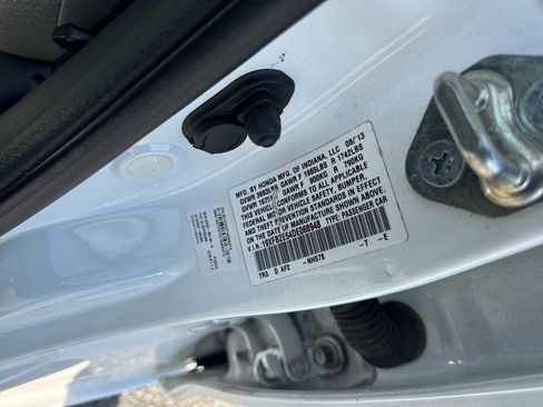 Used 2013 Honda Civic LX image 31