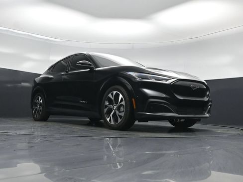 Used 2023 Ford Mustang Mach-E Premium RWD image 42
