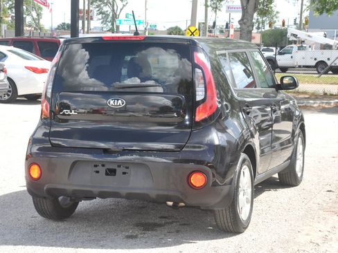 Used 2017 Kia Soul image 10