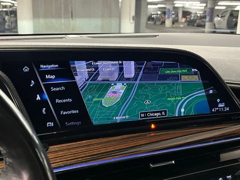 Used 2022 Cadillac Escalade Premium Luxury w/ LPO, Illumination Package image 30