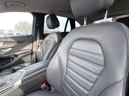 Used 2020 Mercedes-Benz GLC 300 4MATIC image 19