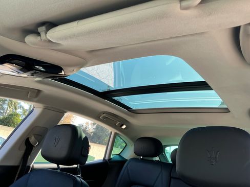 Used 2019 Maserati Levante image 29