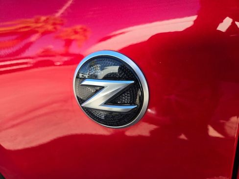 Certified 2020 Nissan 370Z Touring Sport image 9