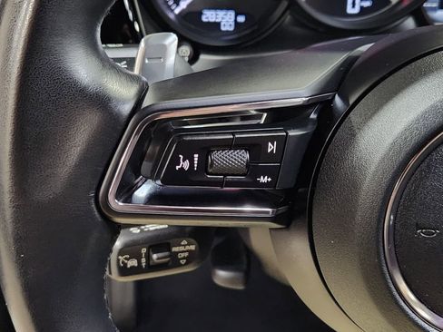 Used 2023 Porsche Macan S image 47