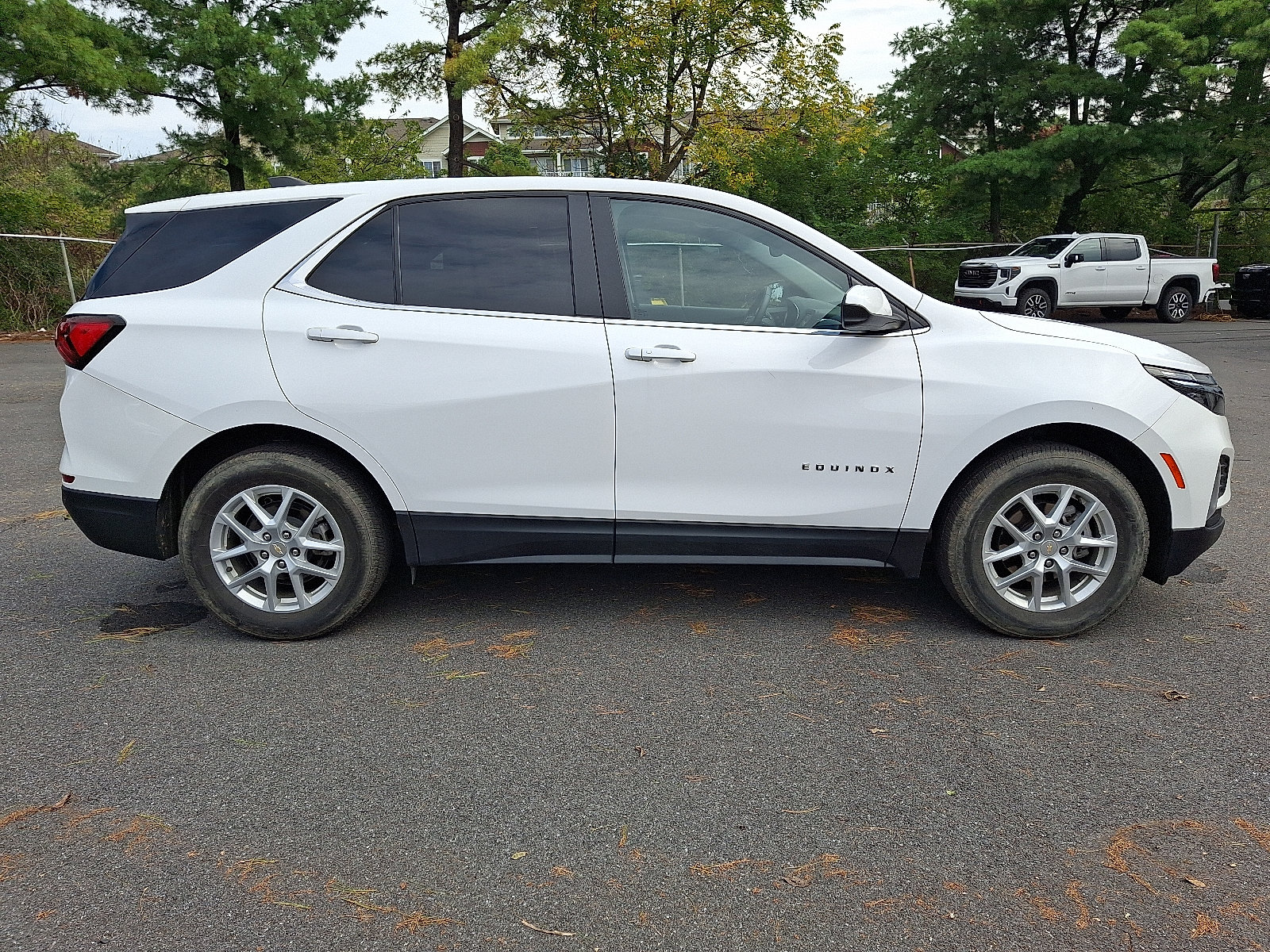 Certified 2024 Chevrolet Equinox LT AWD/4WD image 8