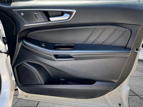 Certified 2020 Ford Edge ST w/ Cold Weather Package AWD/4WD image 19