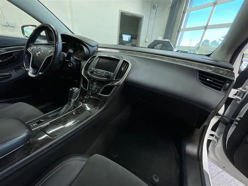 Used 2016 Buick LaCrosse FWD image 28