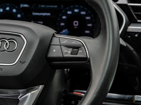 Used 2025 Audi Q3 2.0T Premium image 22