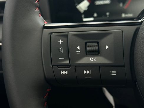 New 2026 Nissan Kicks SR image 28