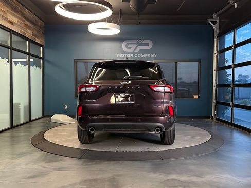 Used 2023 Ford Escape ST-Line w/ Tech Pack #1 AWD/4WD image 4