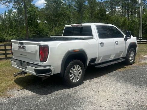 Used 2020 GMC Sierra 2500 Denali w/ Denali Ultimate Package AWD/4WD image 2