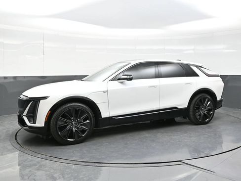 Certified 2024 Cadillac Lyriq Sport AWD/4WD image 3