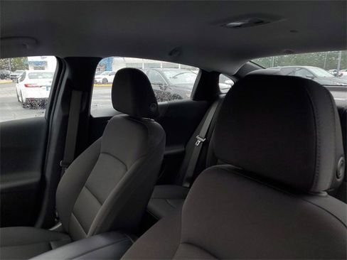 Used 2024 Chevrolet Malibu LT image 16