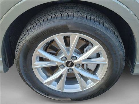 Certified 2023 Audi Q3 2.0T Premium w/ Convenience Package AWD/4WD image 21