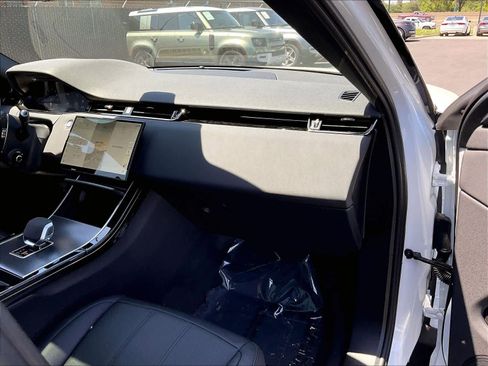 New 2026 Land Rover Range Rover Evoque S image 28