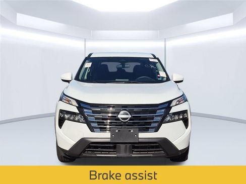 Certified 2024 Nissan Rogue SV AWD/4WD image 7