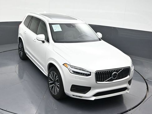 Used 2021 Volvo XC90 T6 Momentum w/ Protection Package Premier image 24
