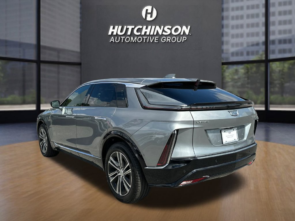 Used 2025 Cadillac Lyriq Luxury AWD/4WD image 5