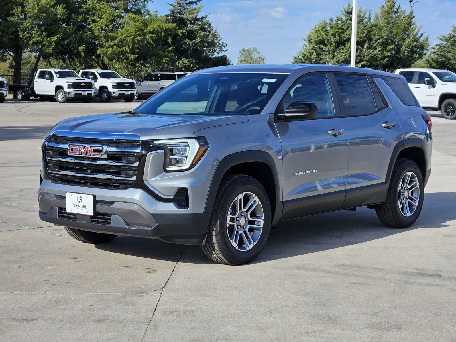 New 2027 GMC Terrain Elevation FWD image 2