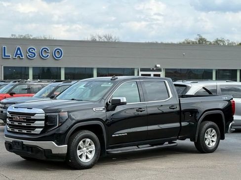 Used 2023 GMC Sierra 1500 SLE w/ Enhanced Capability Package AWD/4WD image 29