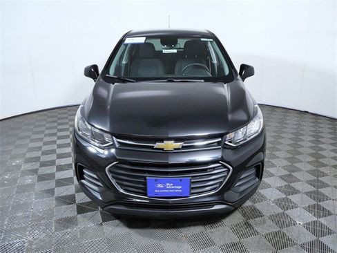 Used 2020 Chevrolet Trax LS w/ Tint and Cruise Package image 3