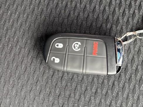 New 2026 Jeep Compass Latitude image 27