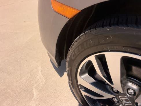Used 2024 Honda Odyssey Touring image 23