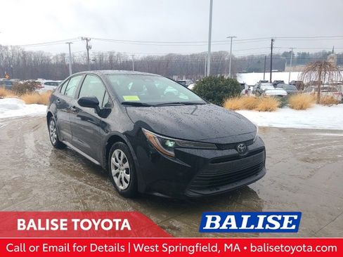 Used 2024 Toyota Corolla LE image 1