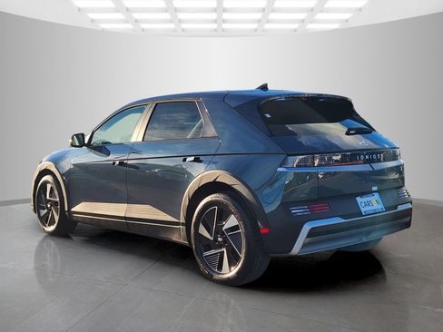 New 2026 Hyundai Ioniq 5 SE image 5