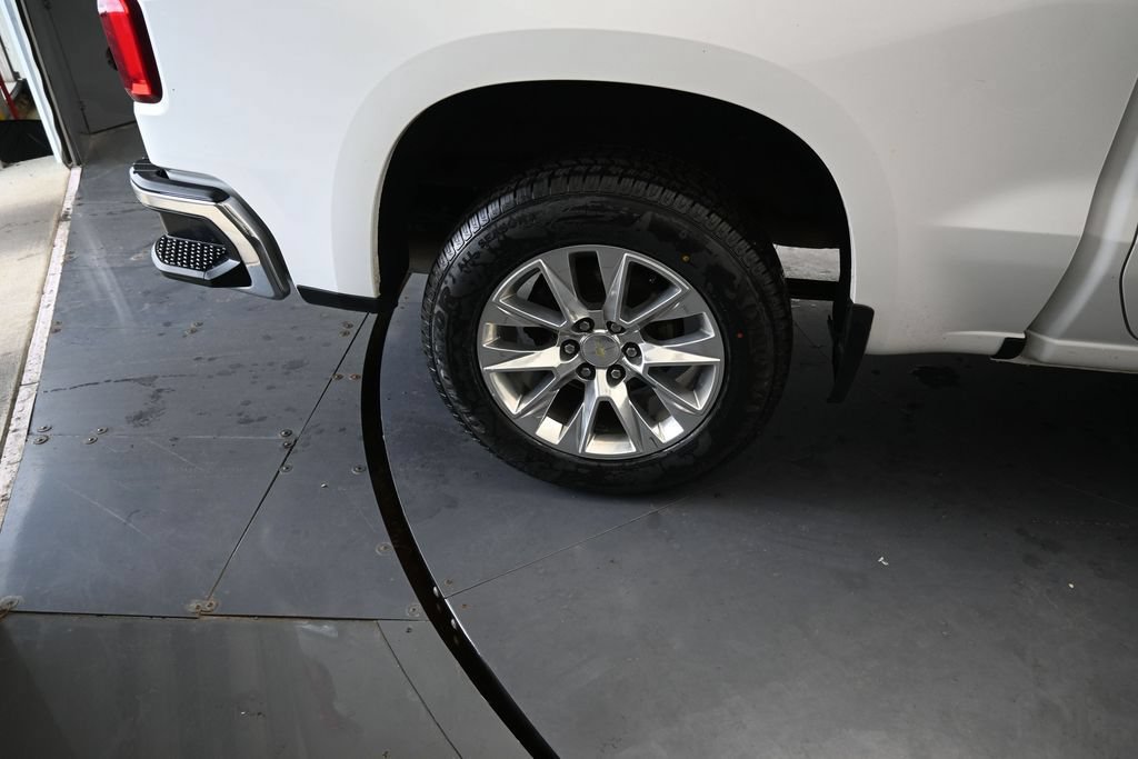 Used 2019 Chevrolet Silverado 1500 LTZ w/ LTZ Plus Package AWD/4WD image 21