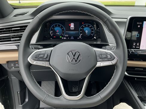 New 2026 Volkswagen Atlas Cross Sport SE FWD image 15
