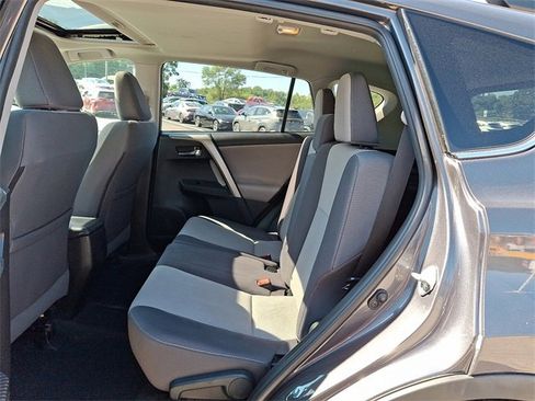 Used 2015 Toyota RAV4 XLE image 11