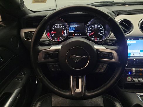Used 2017 Ford Mustang Premium RWD image 22