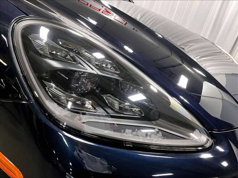 Used 2023 Porsche Cayenne Turbo S image 15