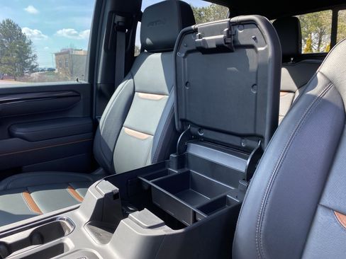 Used 2025 GMC Sierra 2500 AT4 w/ AT4 Premium Plus Package image 33