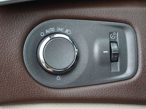 Used 2012 Cadillac SRX Luxury image 14