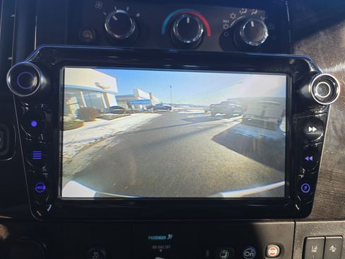 Used 2021 Chevrolet Express 2500 LS w/ Enhanced Convenience Package image 39