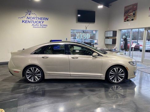 Used 2017 Lincoln MKZ Reserve w/ Climate Package FWD image 2