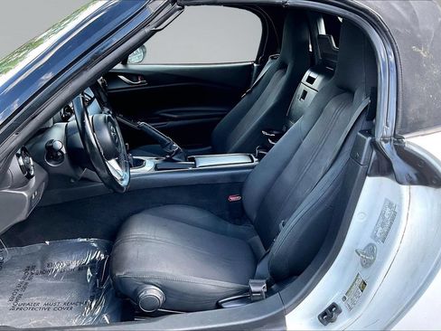 Used 2016 MAZDA MX-5 Miata Sport RWD image 10